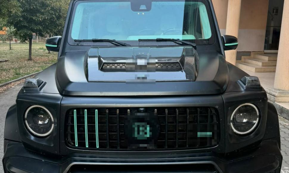 Poliţia a oprit pe A1 un Mercedes de 200.000 de euro. Elveţianul de la volan nu se aştepta la ce a urmat 1094103