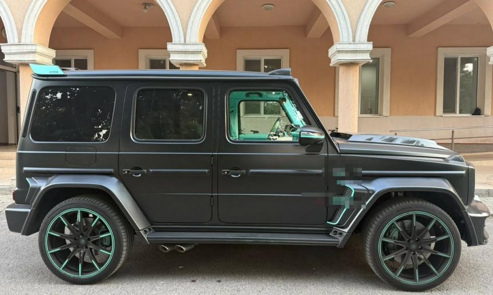 Poliţia a oprit pe A1 un Mercedes de 200.000 de euro. Elveţianul de la volan nu se aştepta la ce a urmat 1094105