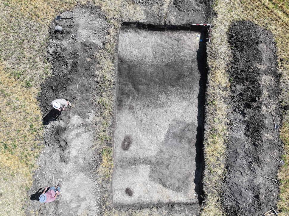 Descoperire arheologică unică: Un sanctuar preistoric, aliniat cu Soarele și Luna cu mult înainte de Stonehenge, a fost găsit în Cehia 1094516