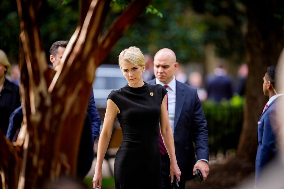 "Melaniei nu-i plac speculațiile". Cine e Natalie Harp, consiliera lui Trump care a mers și într-un portbagaj doar ca să-l însoțească  1094372