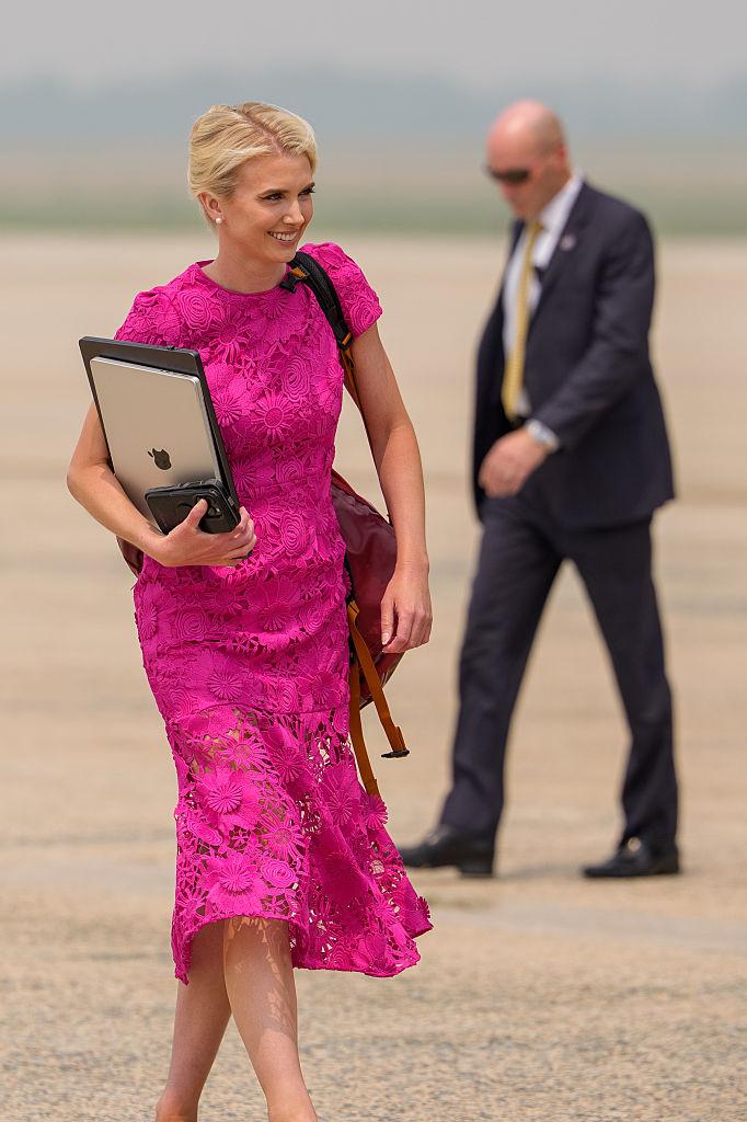 "Melaniei nu-i plac speculațiile". Cine e Natalie Harp, consiliera lui Trump care a mers și într-un portbagaj doar ca să-l însoțească  1094375