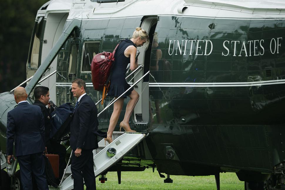 "Melaniei nu-i plac speculațiile". Cine e Natalie Harp, consiliera lui Trump care a mers și într-un portbagaj doar ca să-l însoțească  1094381