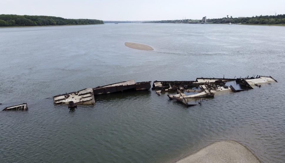 "Titanicul de pe Sava” a ieșit la suprafață în Serbia. Seceta extremă a dezvăluit epava veche de un secol: "Nu vezi asta în fiecare zi" 1094720
