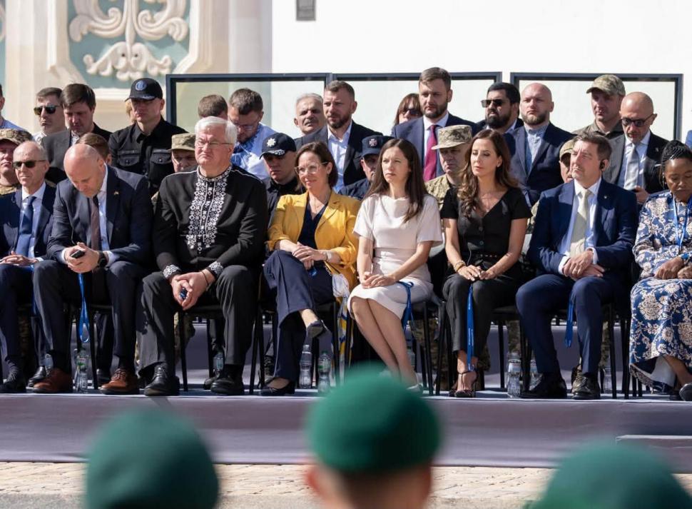 Ce cuvânt românesc a ales Mirabela Grădinaru pentru Vocabularul lansat luni la Kiev 1095863