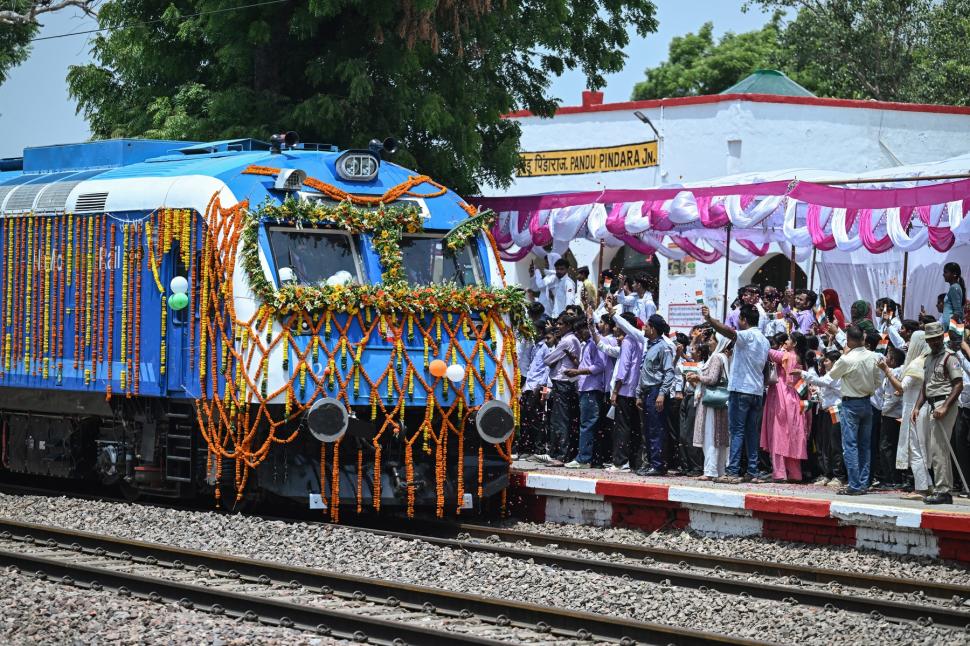India a lansat cel mai puternic tren pe hidrogen din lume: A parcurs deja 6.000 km și a redus emisiile de carbon cu peste 36.444 kg 1096385