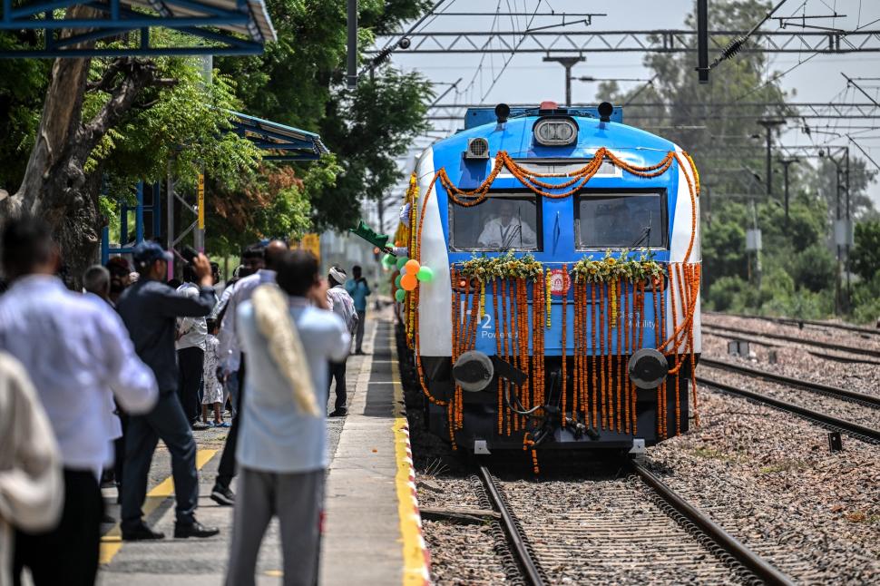 India a lansat cel mai puternic tren pe hidrogen din lume: A parcurs deja 6.000 km și a redus emisiile de carbon cu peste 36.444 kg 1096387
