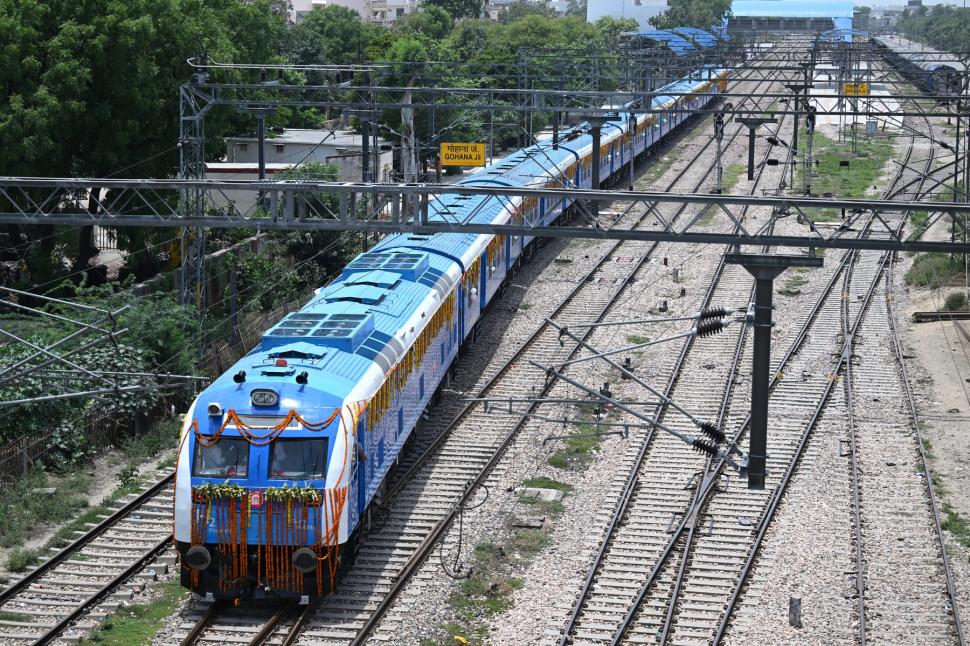 India a lansat cel mai puternic tren pe hidrogen din lume: A parcurs deja 6.000 km și a redus emisiile de carbon cu peste 36.444 kg 1096388