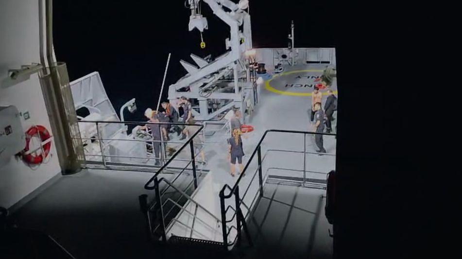 Nava Progress IV a luat foc și s-a scufundat joi în Marea Neagră. România i-a acordat ajutor. Nicușor Dan spune că nava a fost lovită 1096758
