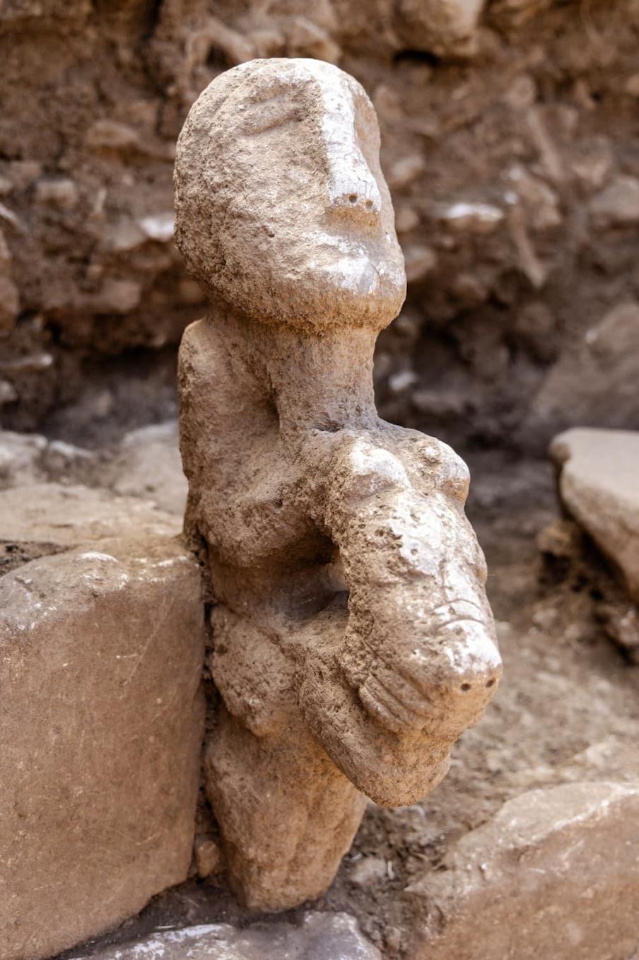 Descoperire arheologică „fără precedent”: O statuie unică, de acum 11.000 de ani, a fost găsită într-una dintre cele mai vechi așezări 1097078