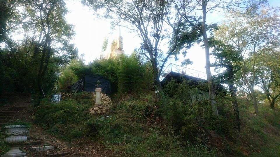 „În fiecare minut se naște câte un fraier”: Povestea italianului care a păcălit turiștii cu un amfiteatru grecesc fals 1095733
