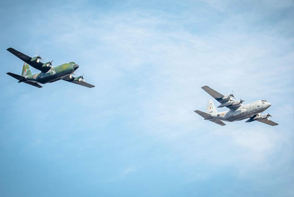 Imagini de la BIAS 2026, cel mai aşteptat eveniment aerian al anului. Spectacol cu avioane F-16, IAR-330 Puma, Spartan şi Hercules 1097283