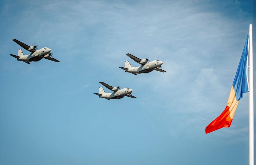 Imagini de la BIAS 2026, cel mai aşteptat eveniment aerian al anului. Spectacol cu avioane F-16, IAR-330 Puma, Spartan şi Hercules 1097284