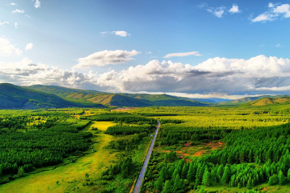 China construiește „Inelul de Aur”. Este o buclă rutieră de peste 25.000 km, cât două treimi din circumferința Pământului 1097164