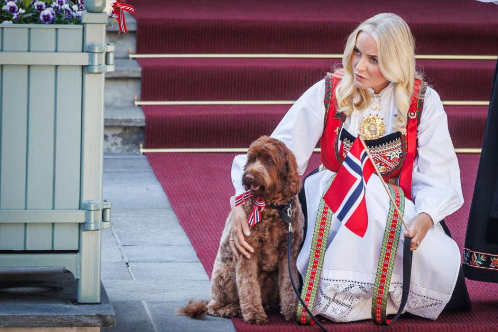 Mette-Marit, noua regină a Norvegiei: de la o viață "nebunatică" la Palatul Regal. Povestea "Cenușăresei" care a ajuns pe tron 1097248
