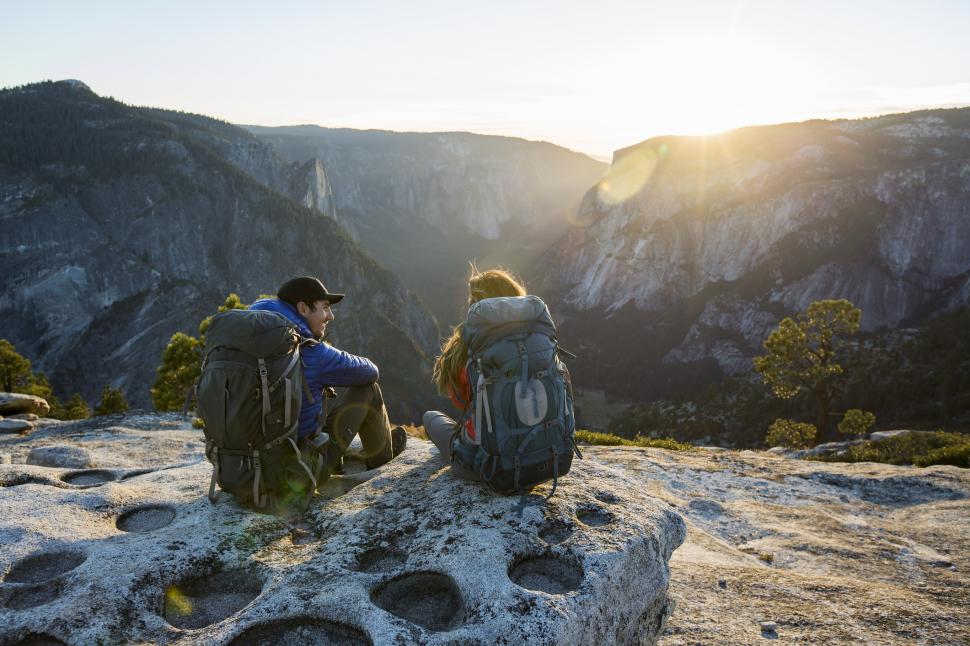 Trump analizează în secret să vândă o parte din parcul Yosemite către un dezvoltator imobiliar 1097296