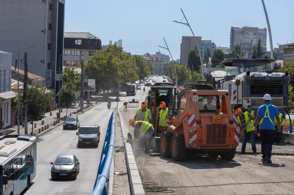 Pasajul Basarab se redeschide complet de săptămâna viitoare. Imagini cu podul din Bucureşti, după ce s-a lucrat la el toată vara 1097780