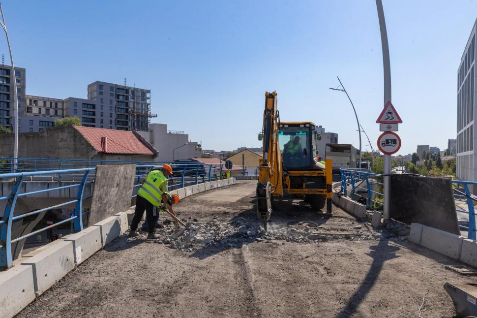 Pasajul Basarab se redeschide complet de săptămâna viitoare. Imagini cu podul din Bucureşti, după ce s-a lucrat la el toată vara 1097783