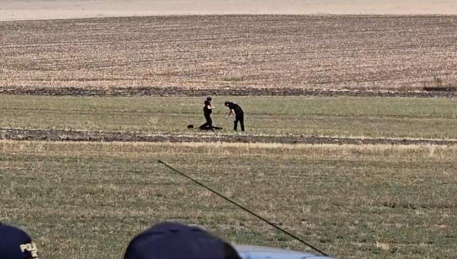 O dronă a fost găsită pe un câmp din comuna Viișoara, în Vaslui. Surse: Are încărcătură explozibilă și ar fi rusească 1098050
