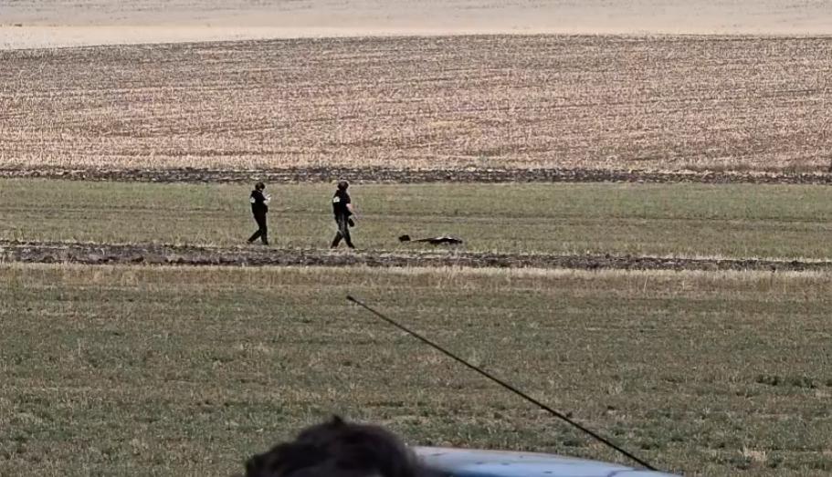 O dronă a fost găsită pe un câmp din comuna Viișoara, în Vaslui. Surse: Are încărcătură explozibilă și ar fi rusească 1098051