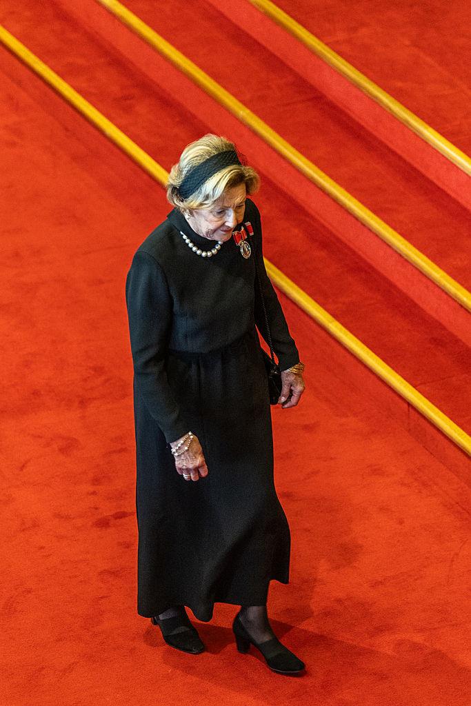 Noul rege al Norvegiei, Haakon, a depus jurământul în absența reginei Mette-Marit. Lângă tron a avut-o pe fiica lui, prințesa Ingrid 1098175