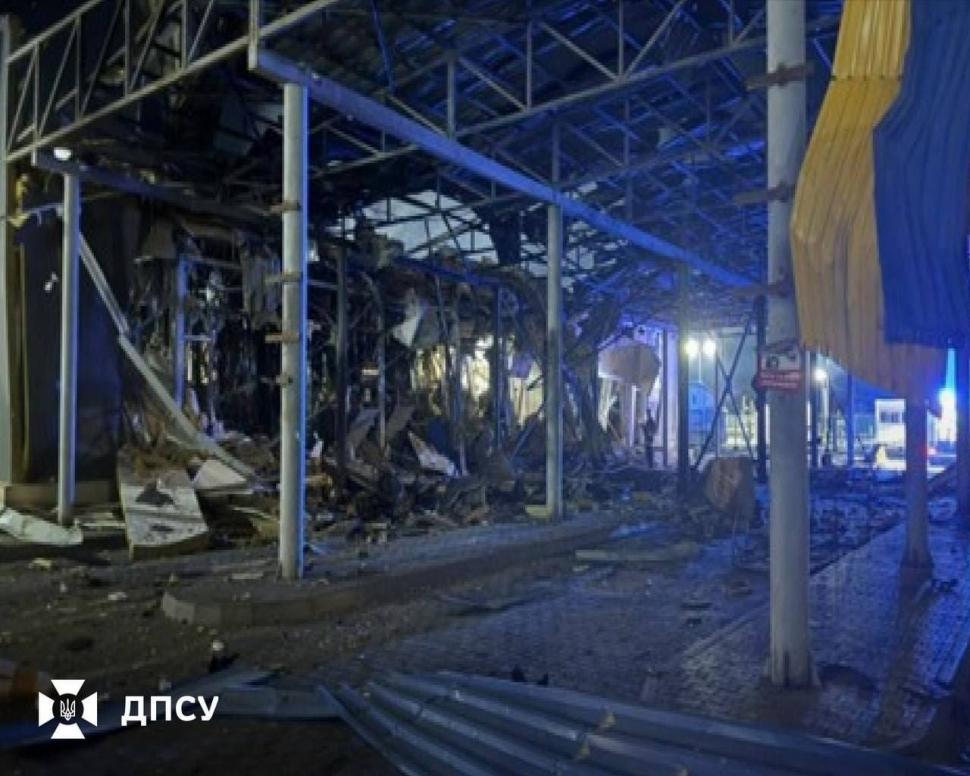 Rusia a bombardat punctul de trecere a frontierei dintre Ucraina și România. Traficul e oprit la Isaccea. Zelenski: A fost intenționat 1098009