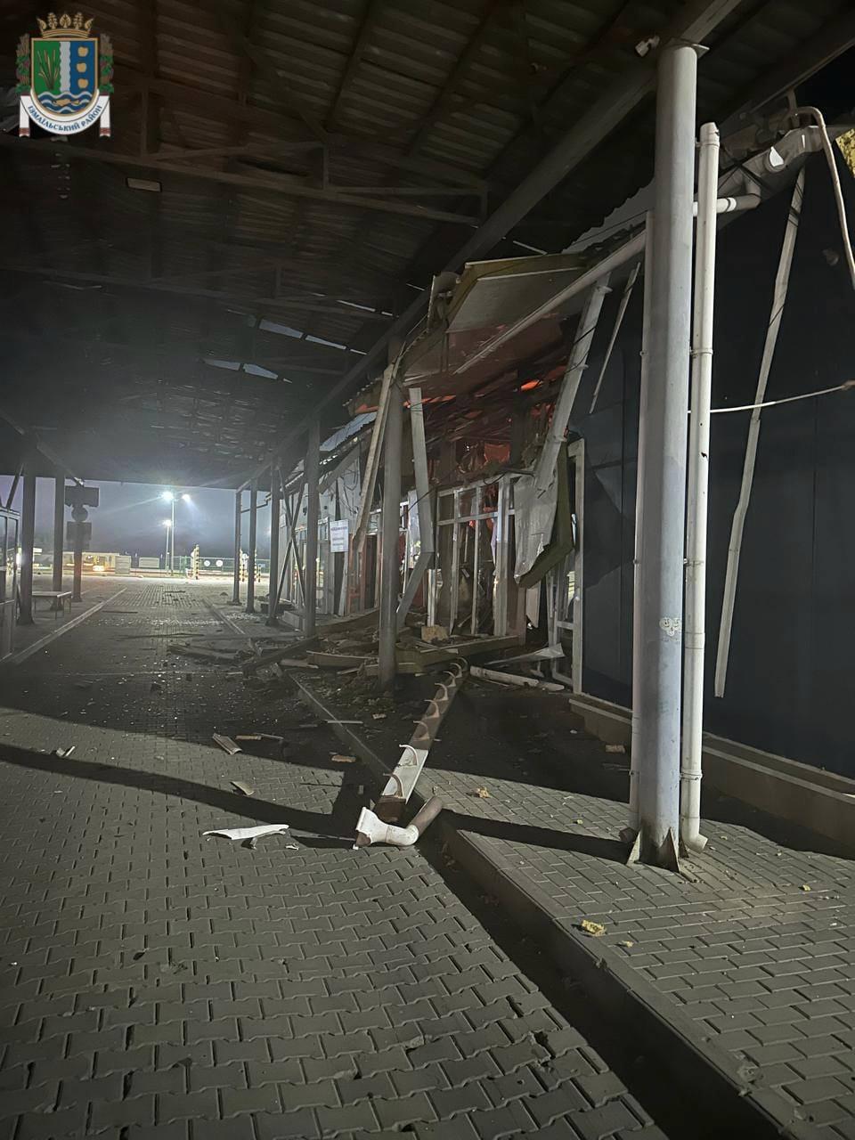 Rusia a bombardat punctul de trecere a frontierei dintre Ucraina și România. Traficul e oprit la Isaccea. Zelenski: A fost intenționat 1098012