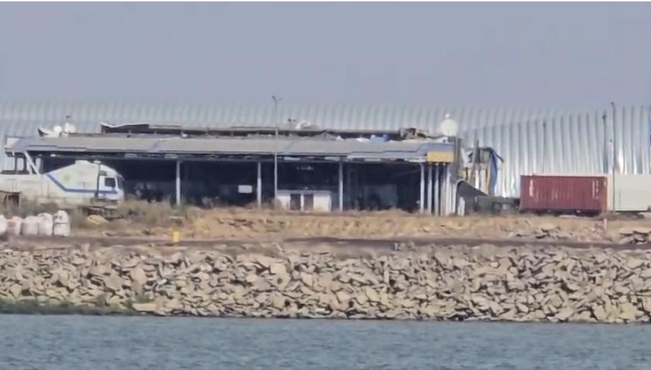 Rusia a bombardat punctul de trecere a frontierei dintre Ucraina și România. Traficul e oprit la Isaccea. Zelenski: A fost intenționat 1098065