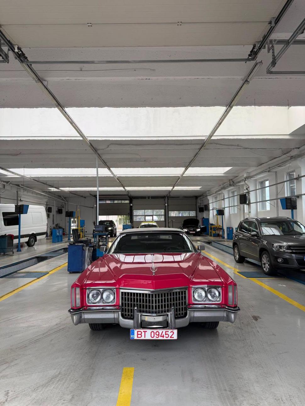 O mașină legendară și spectaculoasă a ajuns la RAR, în Botoșani; „Așa arăta luxul în industria auto americană” 1098368