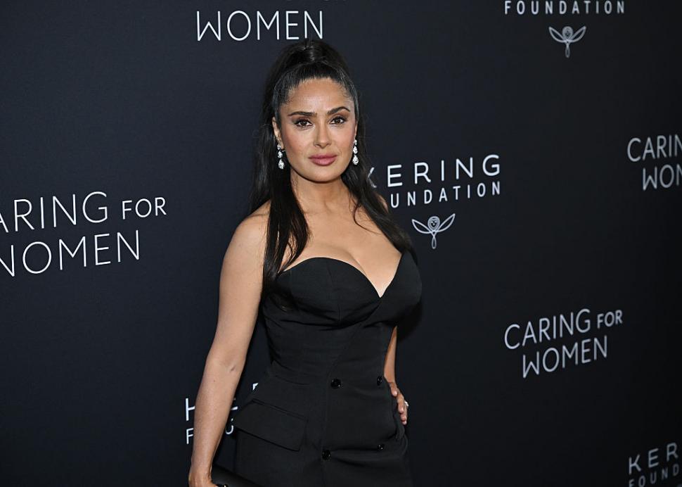 Salma Hayek a împlinit 60 de ani și arată senzațional. Viața și cariera celei mai cunoscute actrițe latino de la Hollywood 1098559