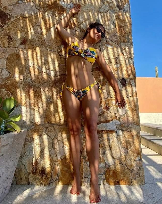 Salma Hayek a împlinit 60 de ani și arată senzațional. Viața și cariera celei mai cunoscute actrițe latino de la Hollywood 1098573
