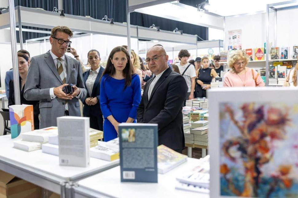 Mirabela Grădinaru s-a întâlnit, la Chișinău, cu Maia Sandu. Partenera lui Nicușor Dan a vorbit la o conferință internațională 1098990