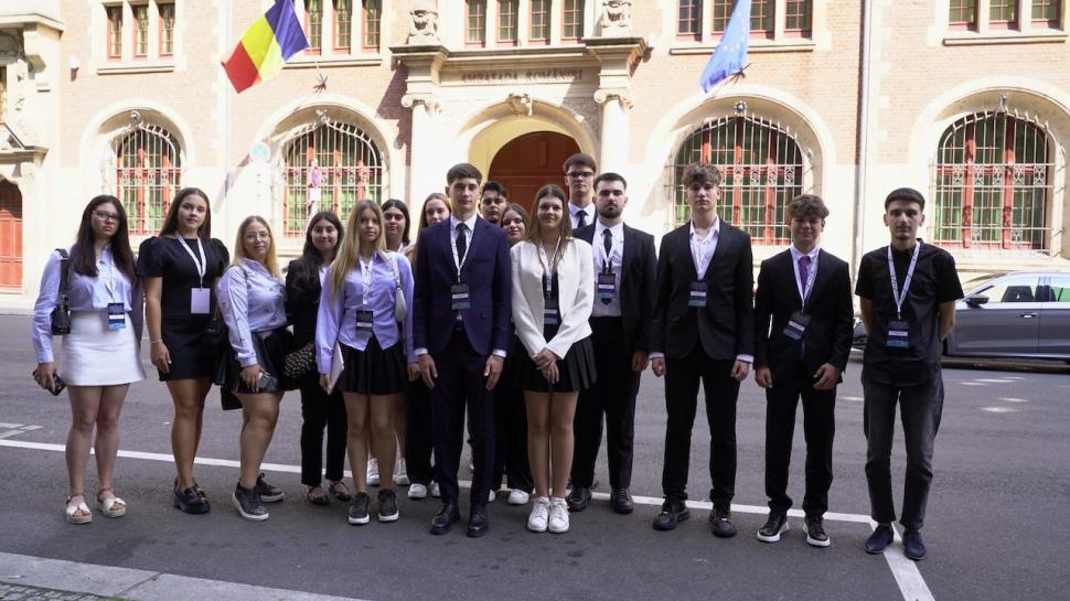 17 tineri din Alexandria au încheiat cea de-a treia mobilitate europeană din programul „L.O.C.A.L. EU” | Study Tour 2026 1099064