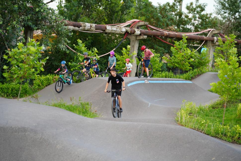 Baze sportive, piste de pumptrack și skateparkuri cu acces gratuit în Sectorul 3 1099193