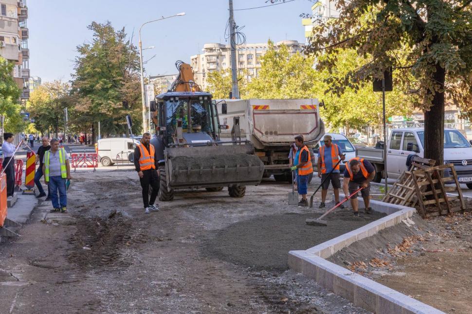 Bulevardul Unirii din București intră în șantier. Ciucu: „Nu mai putem continua cu trotuarele pline de mașini”. Când încep lucrările 1099329