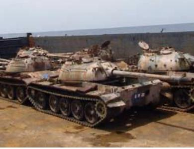 În 2010, Thailanda a scufundat 25 de tancuri militare pentru a crea recife artificiale. După ani, 53 de specii de pești trăiau acolo 1099739