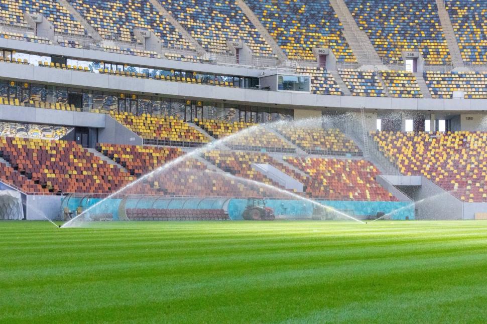 Arena Naţională se redeschide pentru fotbal, după 4 luni. Cum arată noul gazon. Primăria Bucureşti: "Tabela este și ea funcțională" 1100012