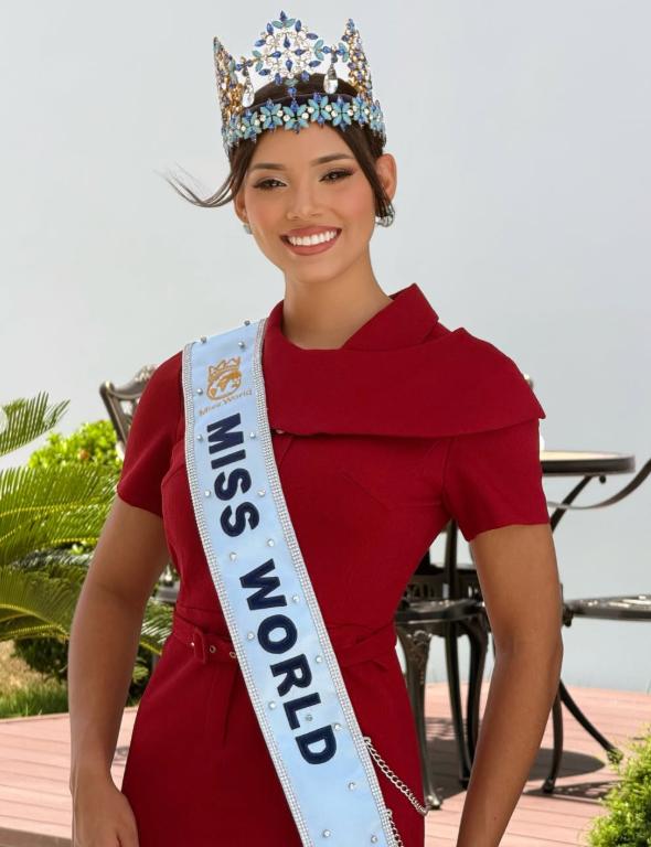 Joheirry Mola este noua Miss World. Republica Dominicană câştigă un nou titlu după 44 de ani  1100046