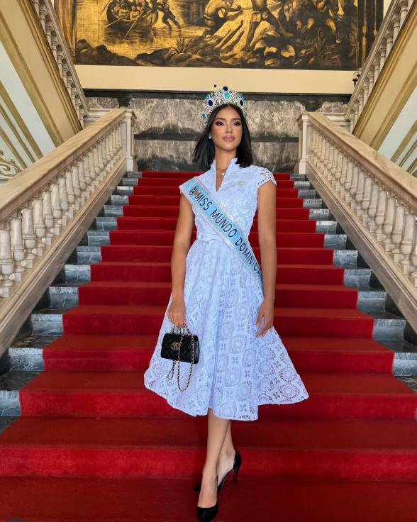 Joheirry Mola este noua Miss World. Republica Dominicană câştigă un nou titlu după 44 de ani  1100056