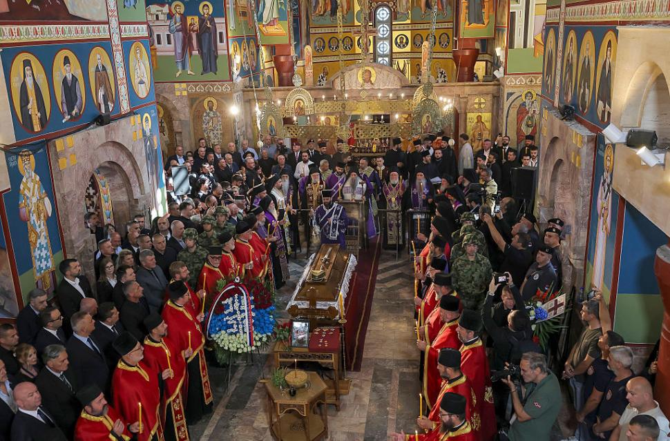 UE condamnă funeraliile lui Ratko Mladic cu onoruri militare: "Imaginile sunt șocante. Contrazic valorile pentru drumul Serbiei în UE" 1100129