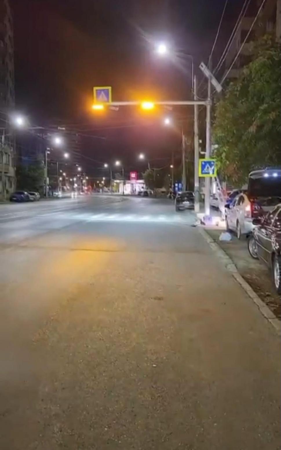 Cum funcţionează noua tehnologie inteligentă pentru trecerile de pietoni, testată în Bucureşti. "Trecerile clasice nu mai fac față" 1100297