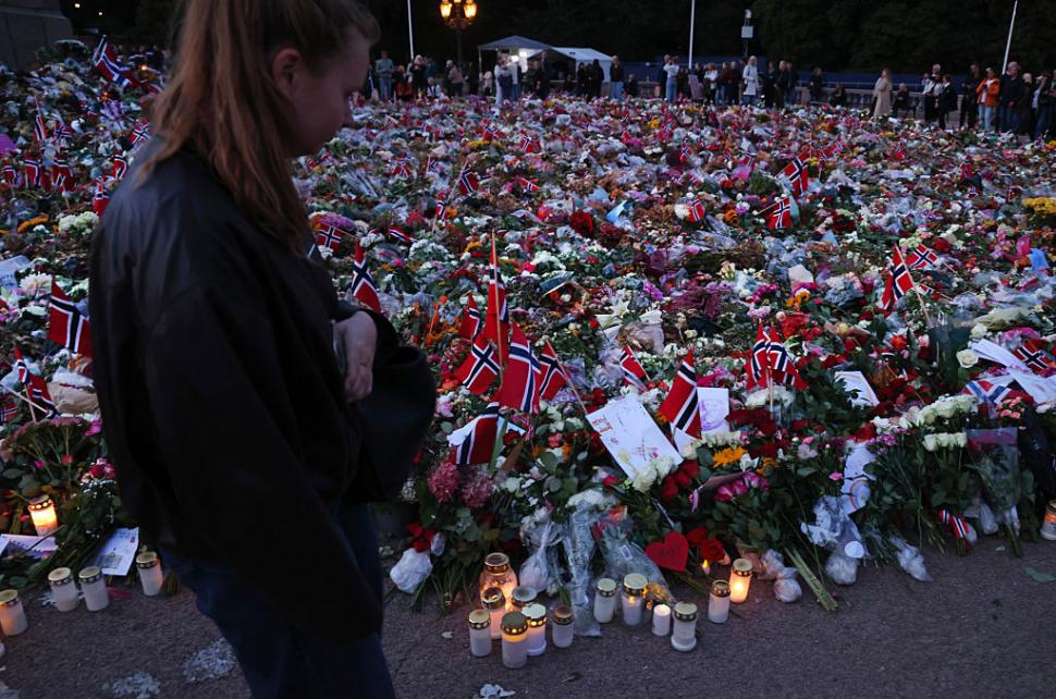 Norvegienii își iau rămas bun de la regele Harald, "bunicul" națiunii. Securitate sporită la funeralii. Cine participă la ceremonii 1100321