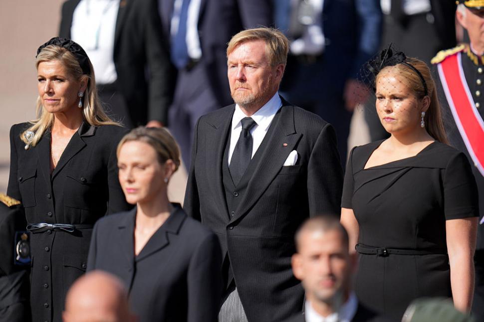 VIDEO Norvegienii își iau rămas bun de la regele Harald, "bunicul" națiunii. Securitate sporită la Oslo. Cine participă la ceremonii 1100461