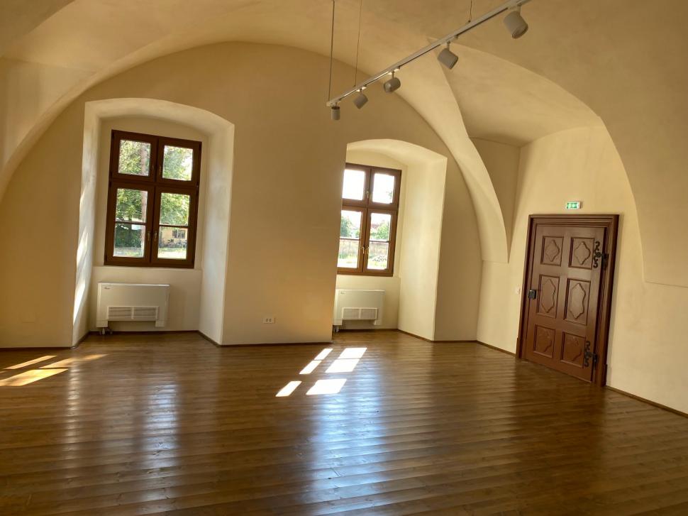 Un castel din România a fost restaurat, iar acum e deschis pentru turiști. Cum arată domeniul Bánffy din Nuşfalău și clădirea renovată 1100390