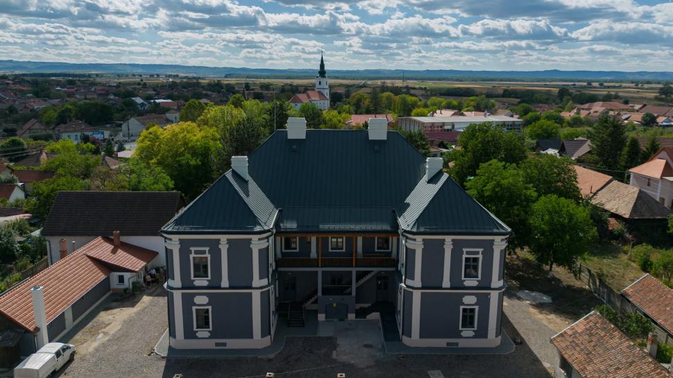 Un castel din România a fost restaurat, iar acum e deschis pentru turiști. Cum arată domeniul Bánffy din Nuşfalău și clădirea renovată 1100407