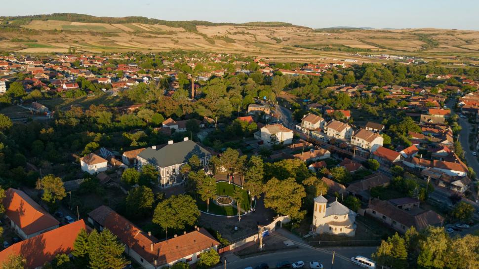 Un castel din România a fost restaurat, iar acum e deschis pentru turiști. Cum arată domeniul Bánffy din Nuşfalău și clădirea renovată 1100408