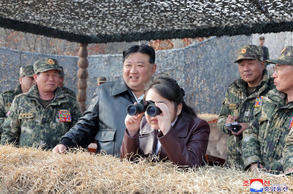Câți copii are, de fapt, Kim Jong Un. Spionii sud-coreeni vin cu o nouă teorie despre familia liderului din Coreea de Nord 1100756