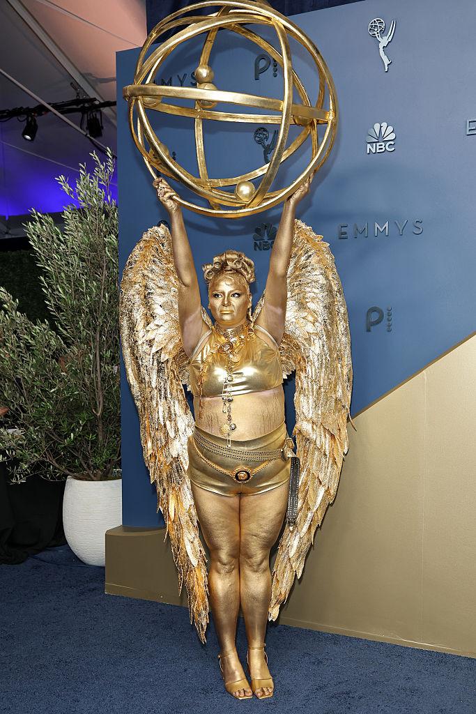 Cele mai spectaculoase și mai ciudate ținute de la Emmy 2026. Zendaya a fost regina serii, iar Selena Gomez a strălucit în auriu 1101978