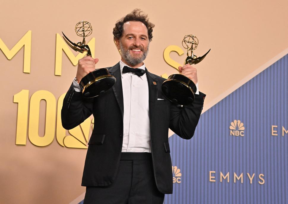 Matthew Rhys a intrat în istorie, după ce a câștigat două Premii Emmy pentru rol principal, în aceeași seară. Lista laureaţilor 1101925