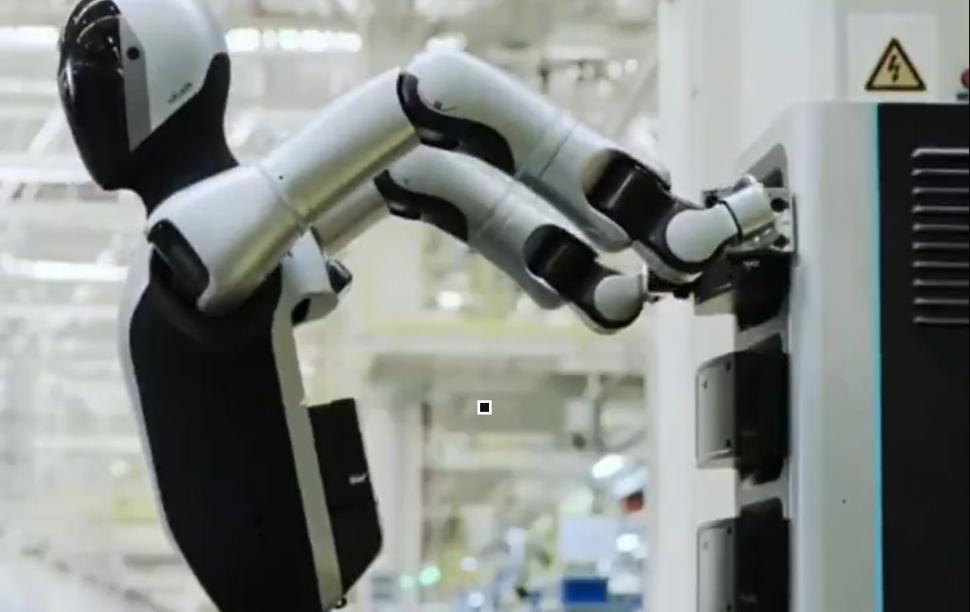 „Roboți care construiesc roboți”. Cum arată prima fabrică AI de roboți umanoizi, cu o capacitate de producție de 10.000 de unități 1101878