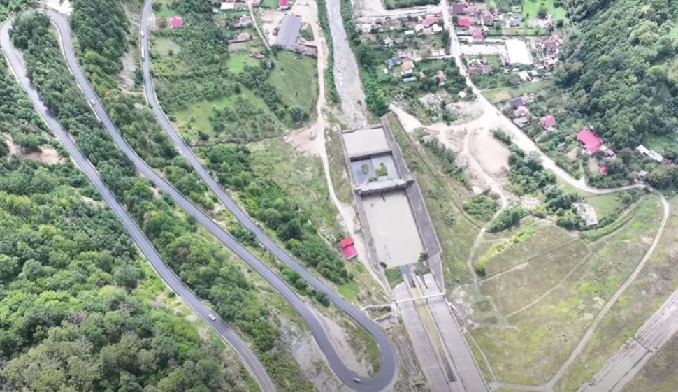 Lucrările pentru un trafic mai sigur de pe DN10, între Siriu şi Covasna, s-au încheiat. Imagini cu investiţia de 8.8 milioane lei 1102507